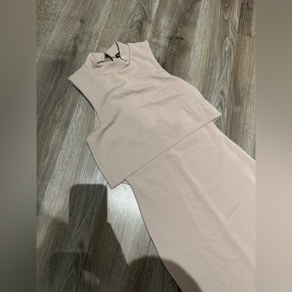 Light Tan bodycon high neck dress - Picture 2 of 9